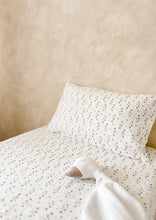 Load image into Gallery viewer, Muslin Cotton Fitted Cotbed Sheet - Botanical