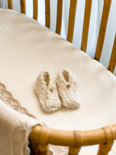 Load image into Gallery viewer, Alpaca Baby Booties - NorishorAlpaca Baby Booties