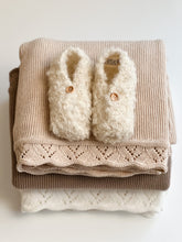 Load image into Gallery viewer, Organic Baby Blanket - Oat - Leaves Edge - NorishorOrganic Baby Blanket - Oat - Leaves Edge