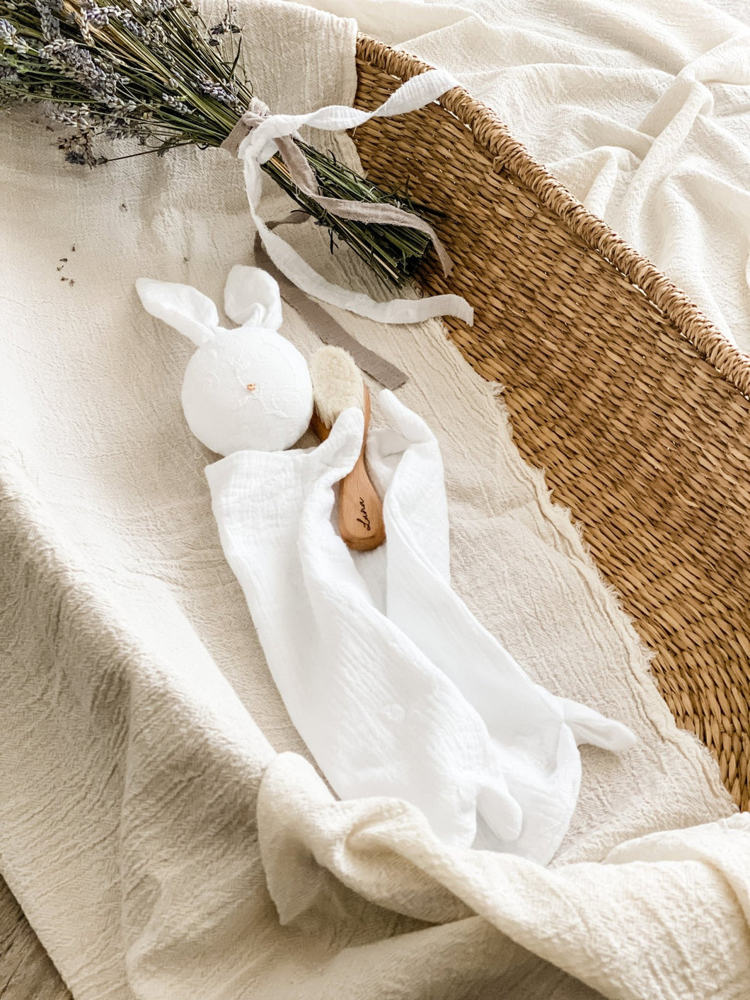 Embroidered Bunny Comforter - NorishorEmbroidered Bunny Comforter