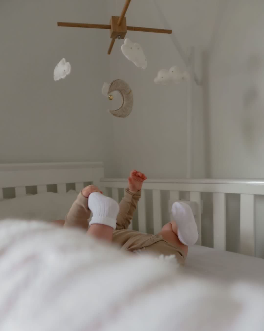 Moon and Clouds Baby Mobile – Norishor