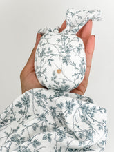 Load image into Gallery viewer, Sensory Baby Comforter Toy Muslin Bunny