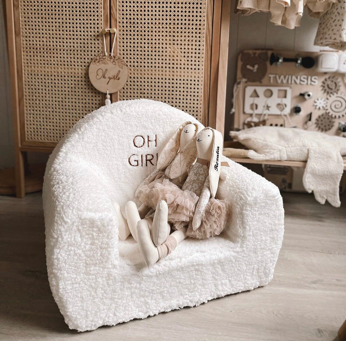 Pottery barn kids discount armchair